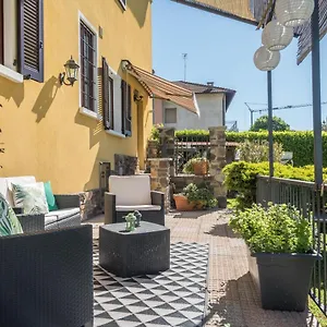  Apartment Tinas Yellow Italien